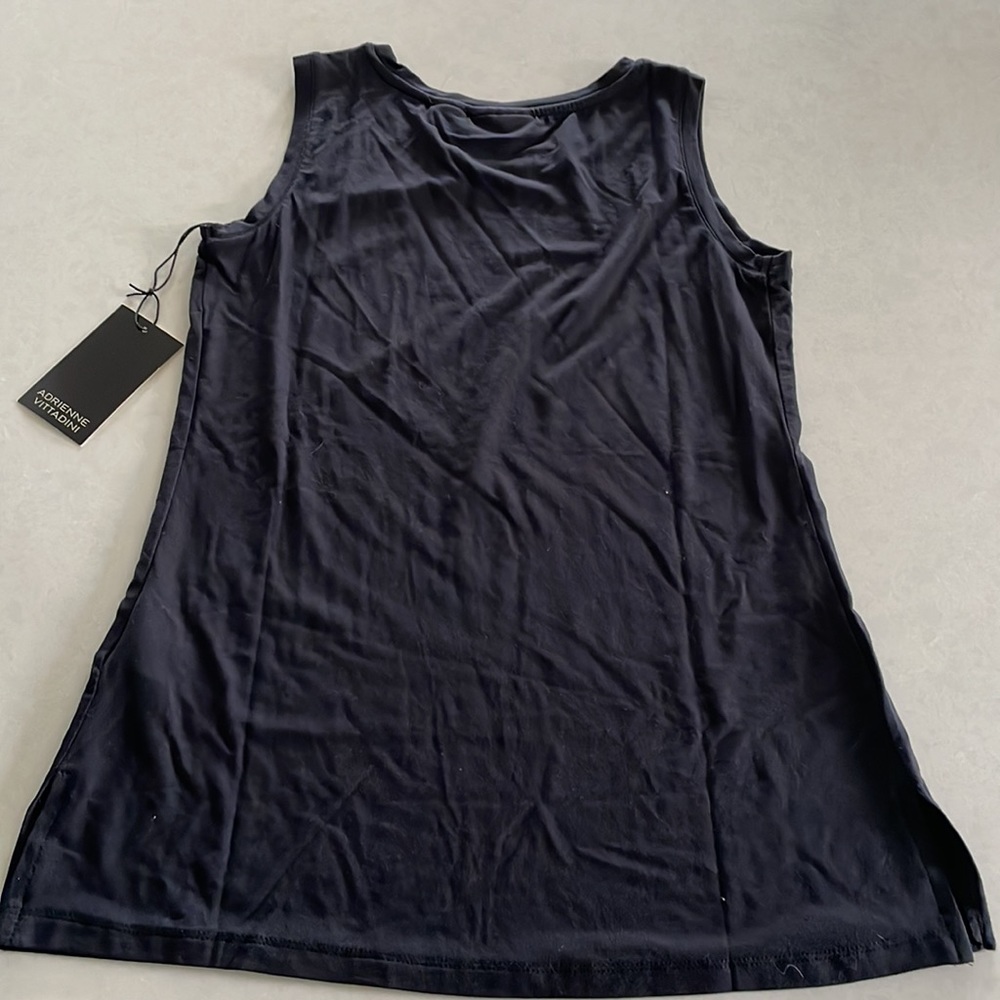 Comfy Basic Tank - Picture 2 of 4